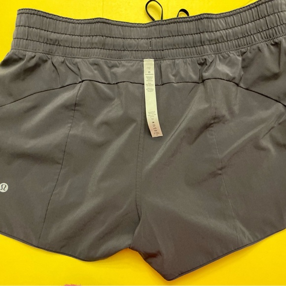 Lululemon Choose A Side reversible shorts sz 12 - Picture 5 of 6